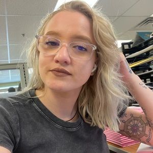 Meet your Posher, Joan